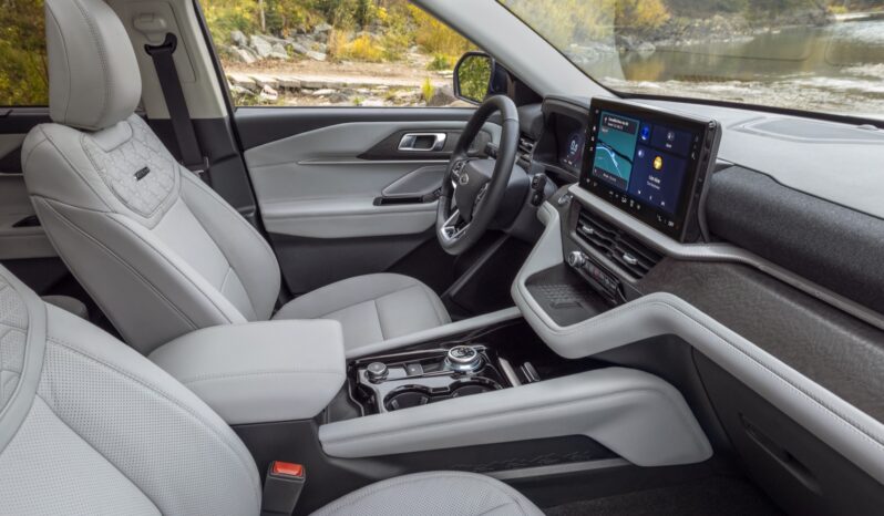 Ford Explorer: Active RWD lleno