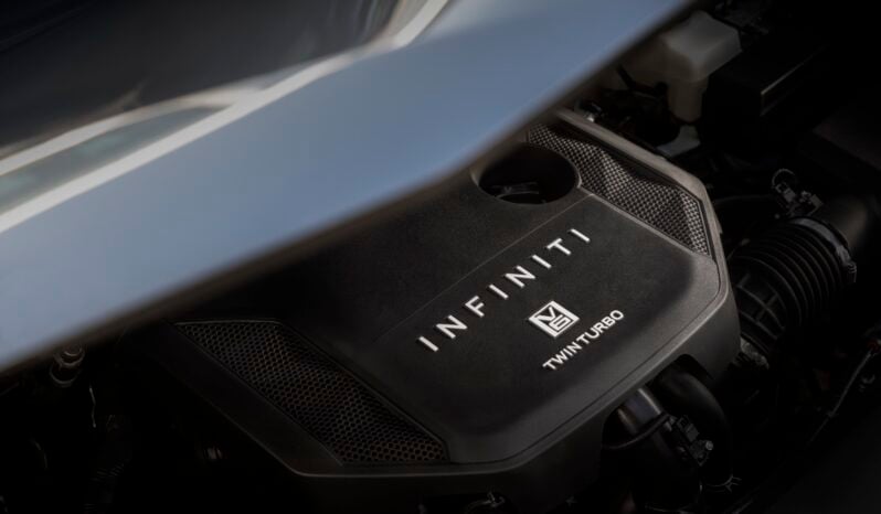 Infiniti QX80 lleno