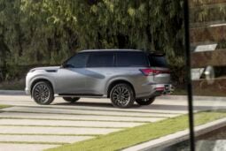 Infiniti QX80 lleno