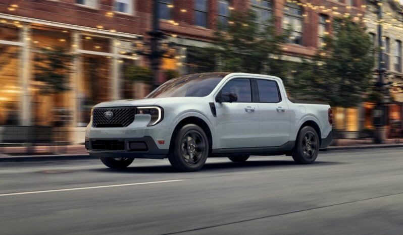 Ford Maverick: Tremor lleno