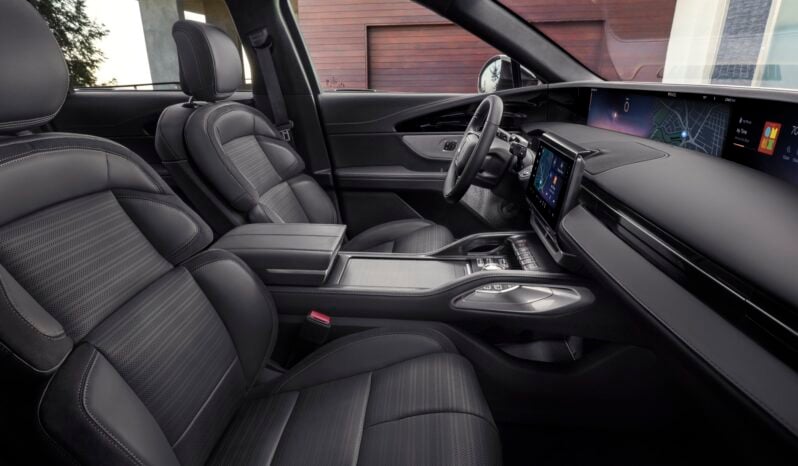 Lincoln Nautilus: Signature First Edition lleno