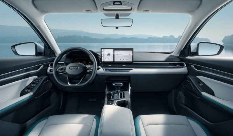 Geely Emgrand: GF lleno