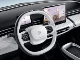 Dongfeng Nammi 01: 330 Air lleno