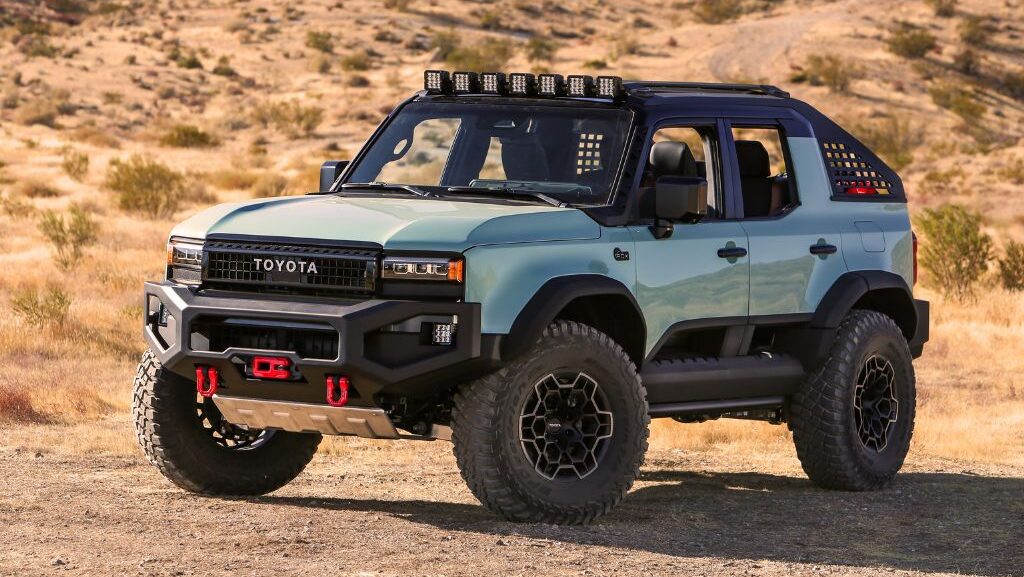 Toyota Land Cruiser ROX: Exterior