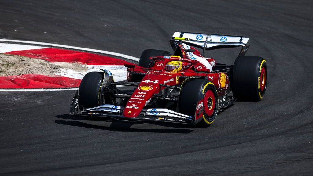Hamilton se lleva la victoria sprint de China