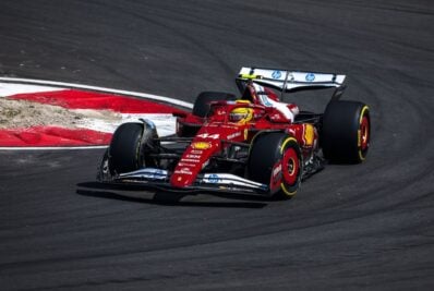 Hamilton se lleva la victoria sprint de China