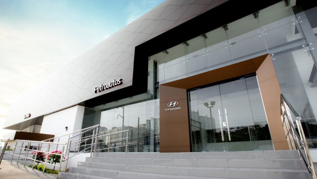 Sojitz Adquiere Petroautos en Panamá