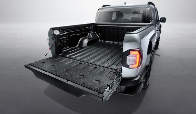 Kia Tasman: Sport lleno