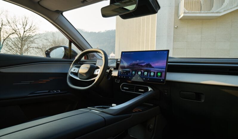 Omoda C5: Luxury lleno